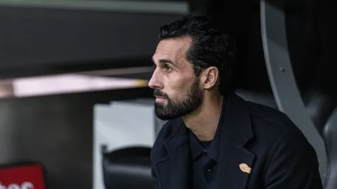 曼联内部揭秘：弗格森时期结束后合约变动，教练转会费创纪录高达5400万镑